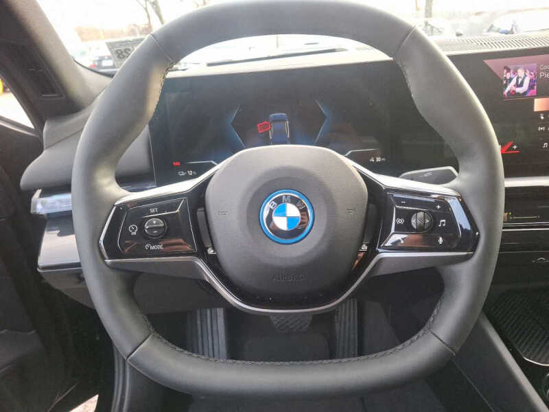 2024 BMW i5 eDrive40