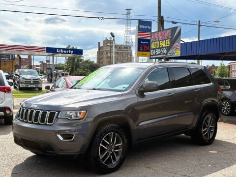 2019 Jeep Grand Cherokee Laredo