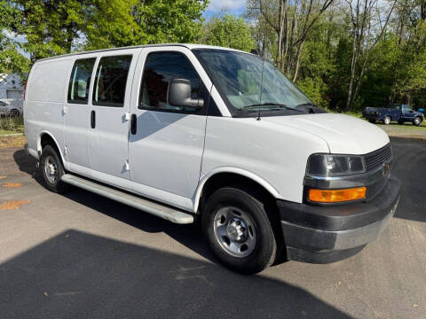 2025 Chevrolet Express 2500