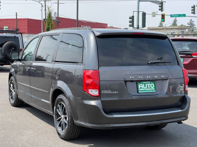 2016 Dodge Grand Caravan R/T