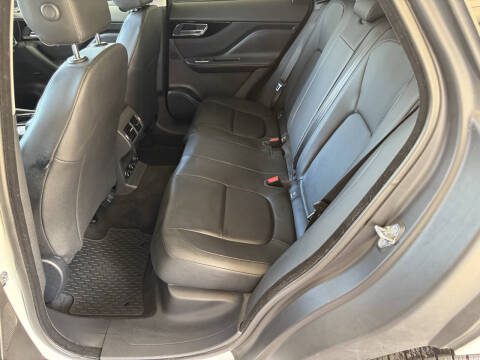 2017 Jaguar F-PACE 35t Premium