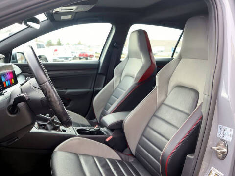 2022 Volkswagen Golf GTI SE