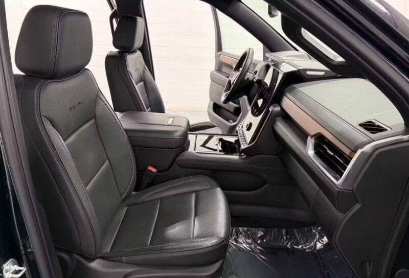 2025 GMC Yukon Denali