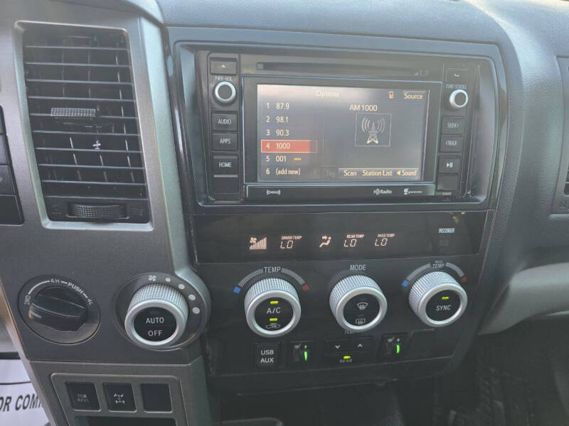 2016 Toyota Sequoia SR5