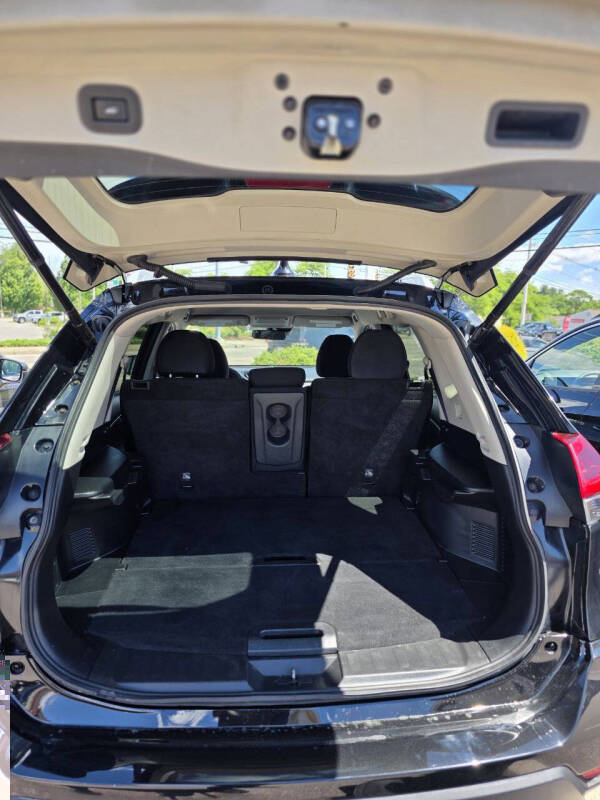2020 Nissan Rogue SV