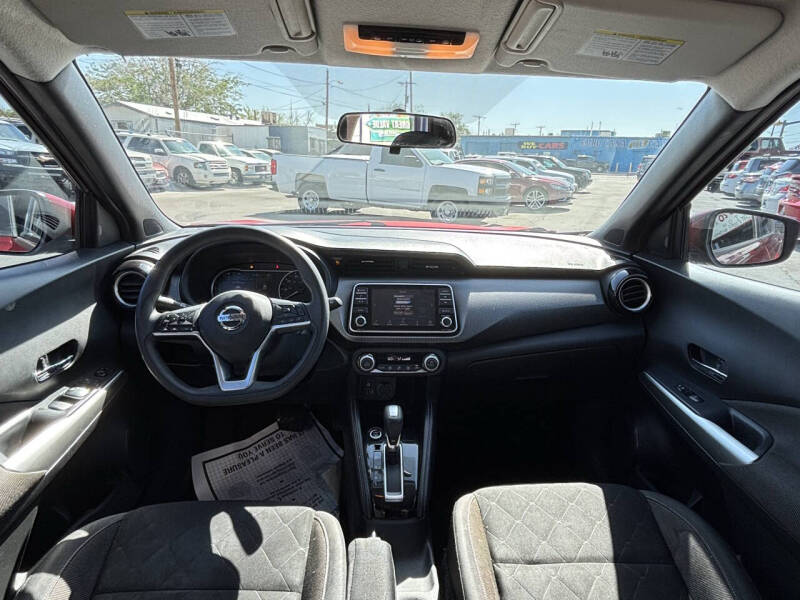 2019 Nissan Kicks SV