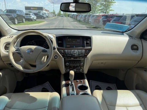 2015 Nissan Pathfinder Platinum