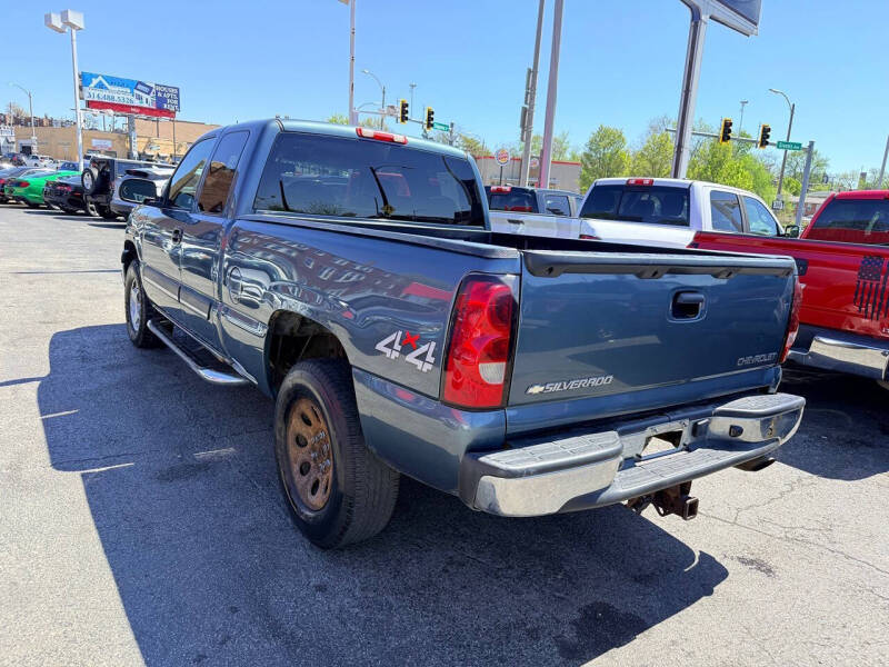 2005 Chevrolet Silverado 1500 Work Truck