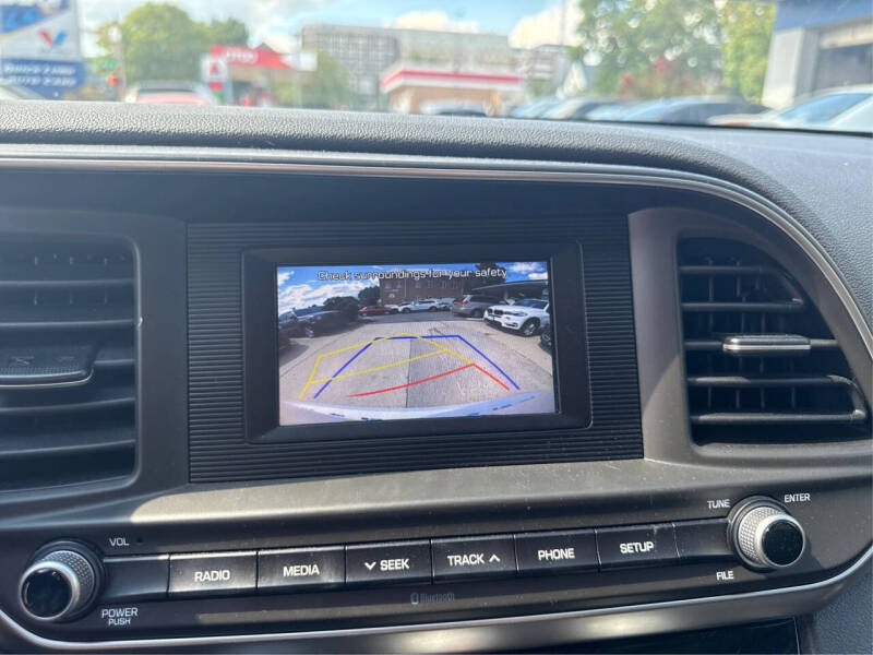 2019 Hyundai Elantra