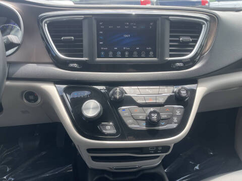 2018 Chrysler Pacifica Touring L
