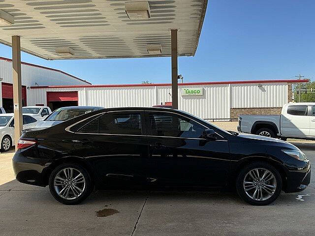 2016 Toyota Camry XLE