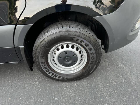 2023 Mercedes-Benz Sprinter 2500