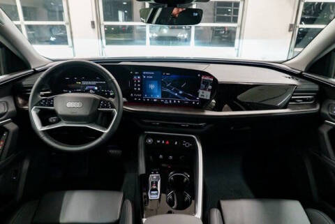 2025 Audi Q5 quattro Premium Plus TFSI