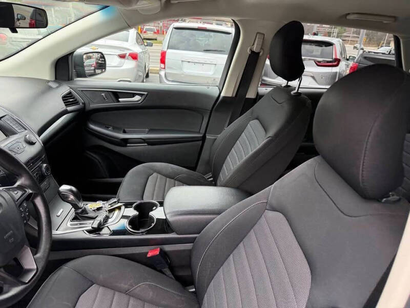 2015 Ford Edge SE