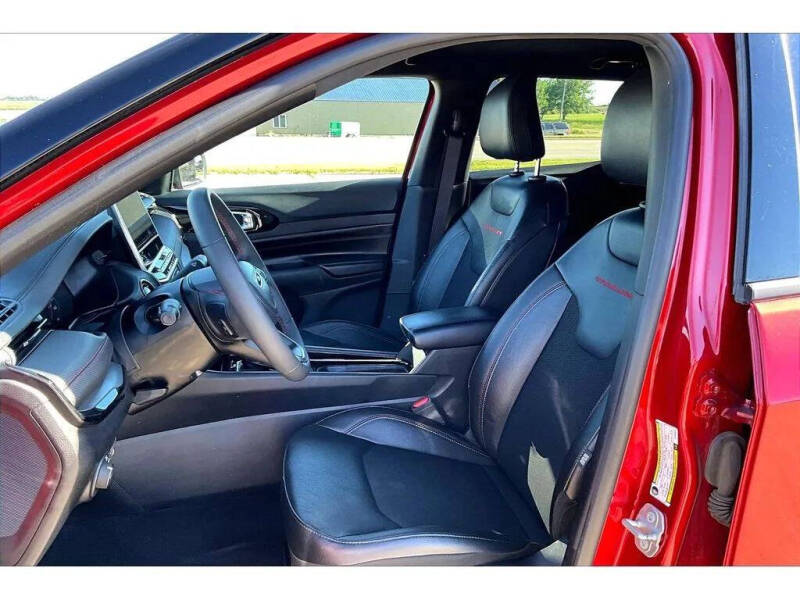 2025 Jeep Compass Trailhawk