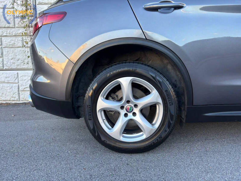 2020 Alfa Romeo Stelvio Sport