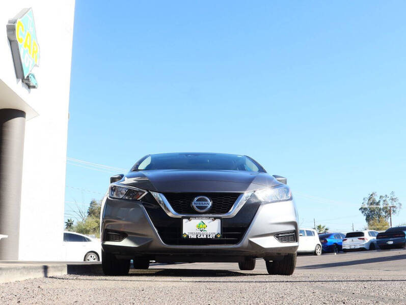 2022 Nissan Versa SV