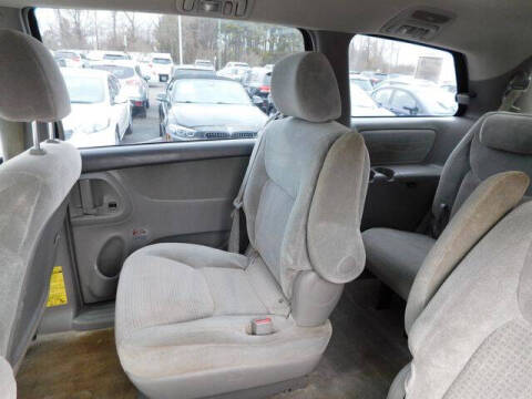 2007 Toyota Sienna CE 7-Passenger