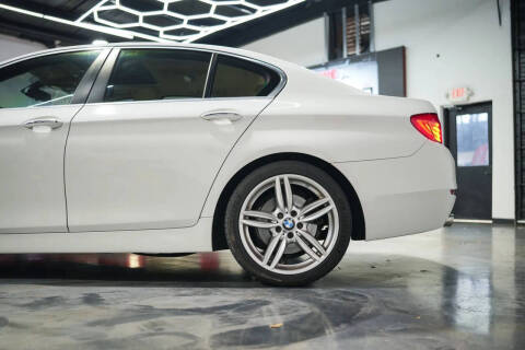 2015 BMW 5 Series 528i