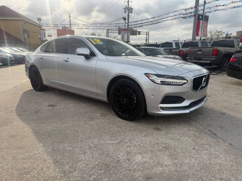 2018 Volvo S90 T5 Momentum