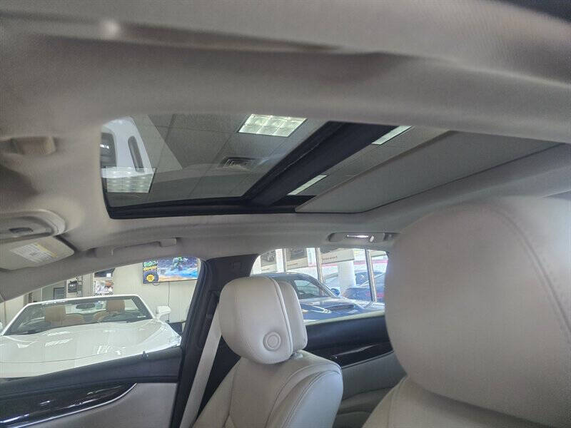 2014 Cadillac XTS Luxury Collection