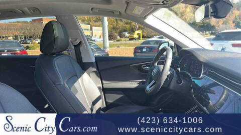 2022 Audi Q8 quattro Premium Plus 55 TFSI