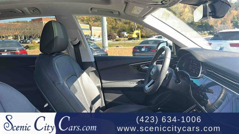 2022 Audi Q8 quattro Premium Plus 55 TFSI