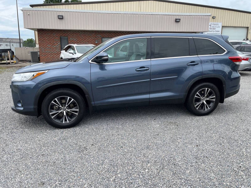 2019 Toyota Highlander LE