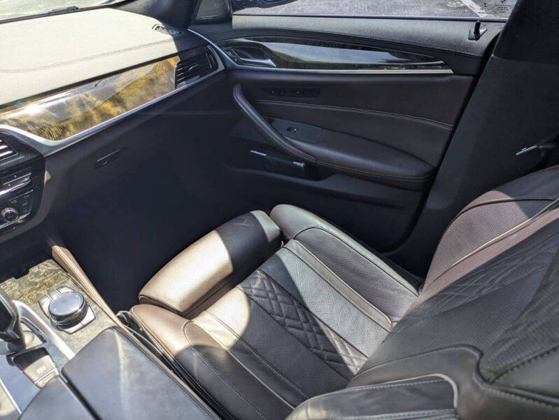 2017 BMW 5 Series 540i
