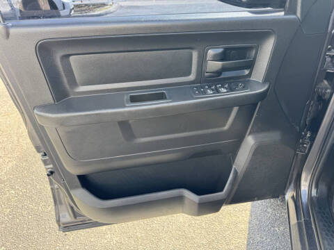 2017 RAM 1500 Express