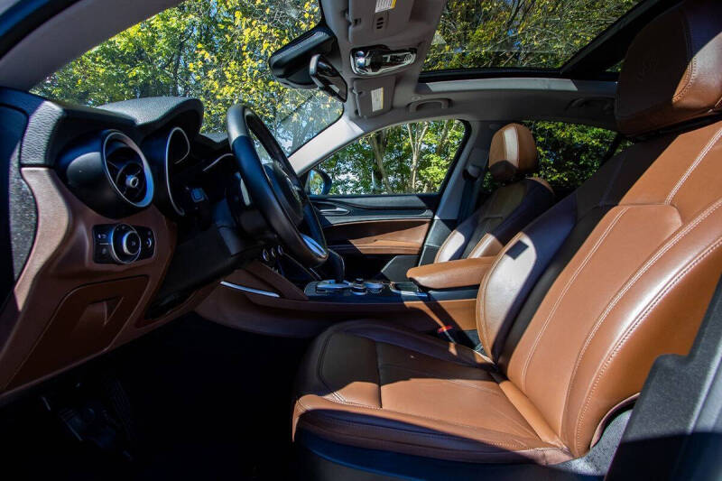 2021 Alfa Romeo Stelvio Sprint