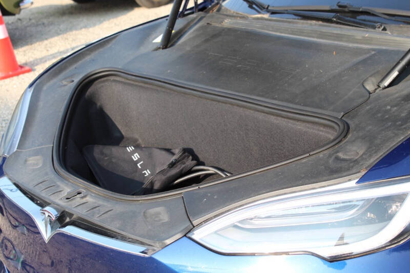 2016 Tesla Model S 75D