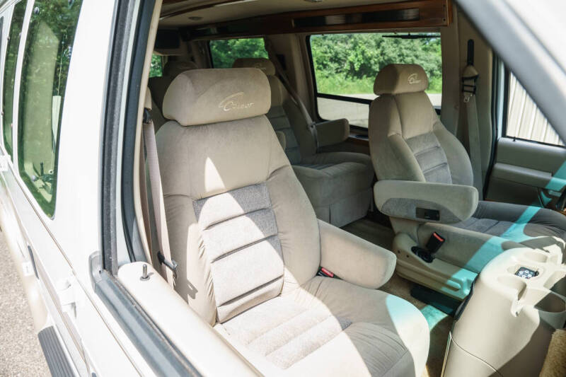 2002 Ford E-Series E-150
