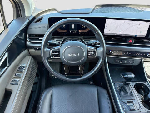 2025 Kia Carnival LXS