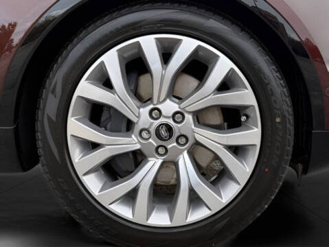 2026 Land Rover Discovery P360 Tempest Edition