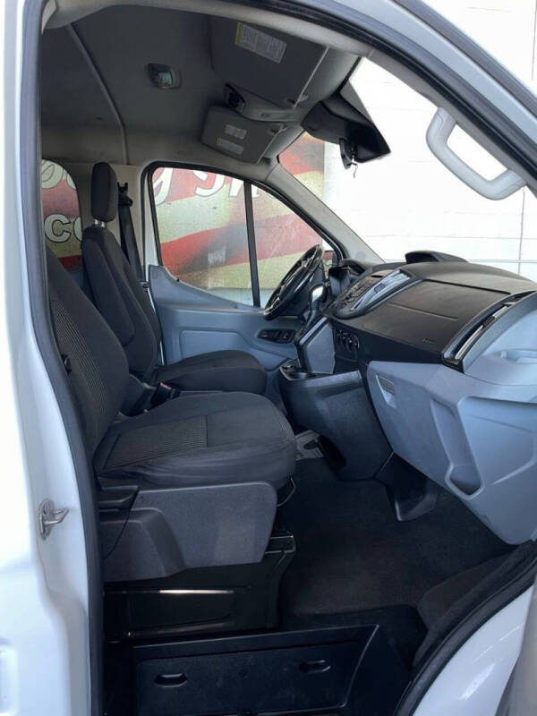 2017 Ford Transit