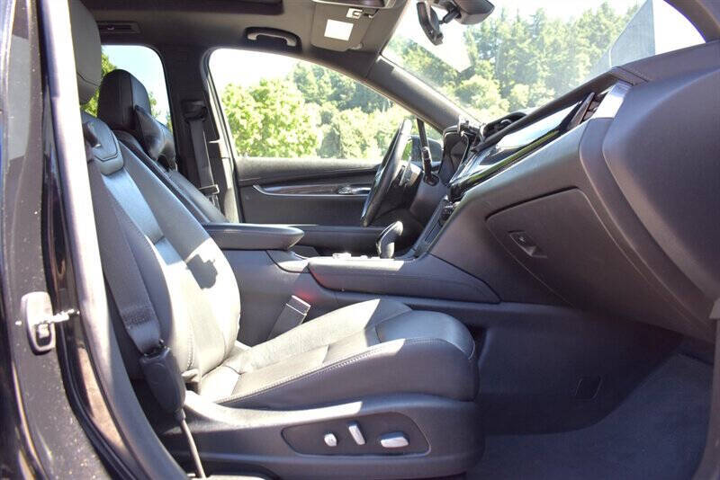 2020 Cadillac XT6 Sport