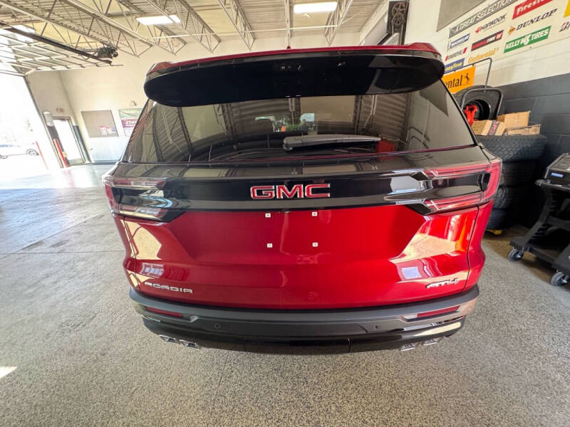 2026 GMC Acadia AT4