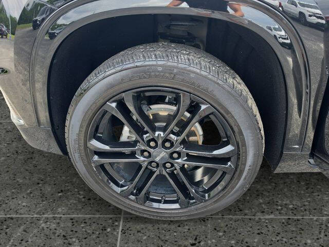 2024 GMC Acadia Denali