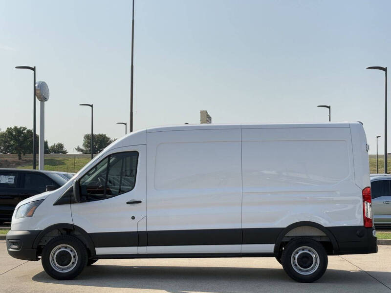 2025 Ford Transit 250