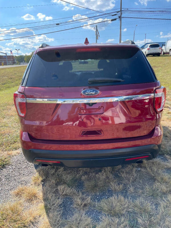 2017 Ford Explorer
