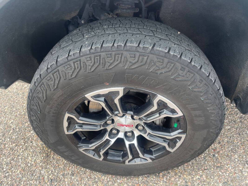 2024 GMC Canyon AT4