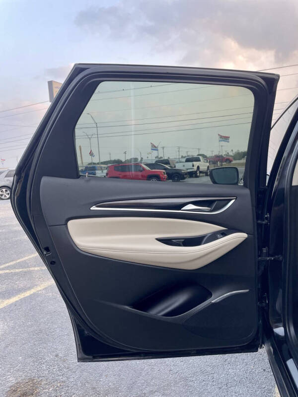 2020 Buick Enclave Essence