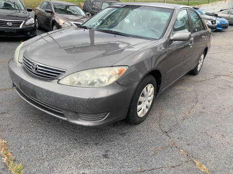 2005 Toyota Camry for sale at KEYS AUTO in Cincinnati OH