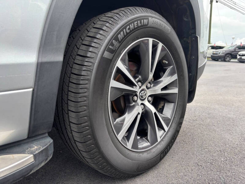 2017 Toyota Highlander LE