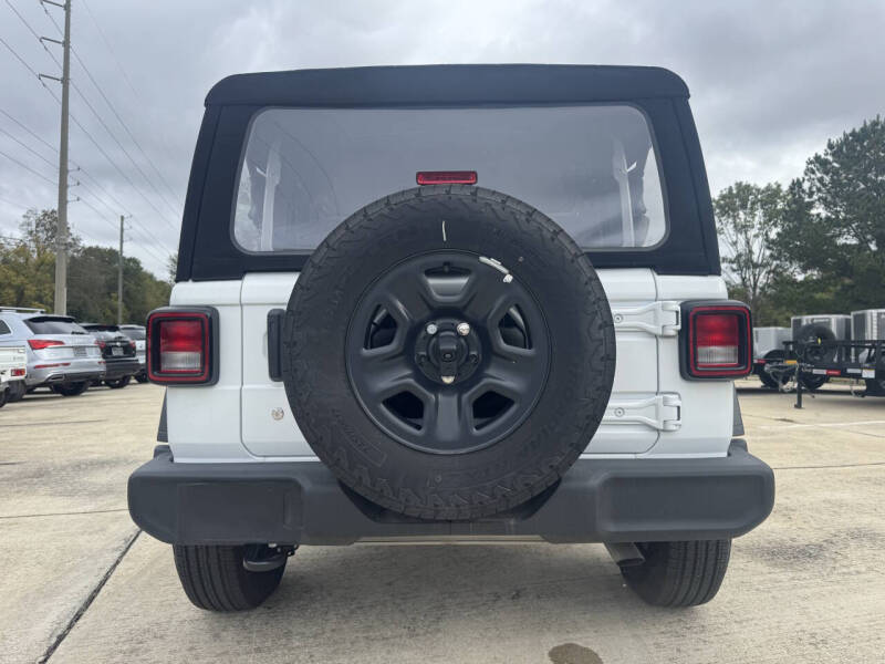 2024 Jeep Wrangler Sport