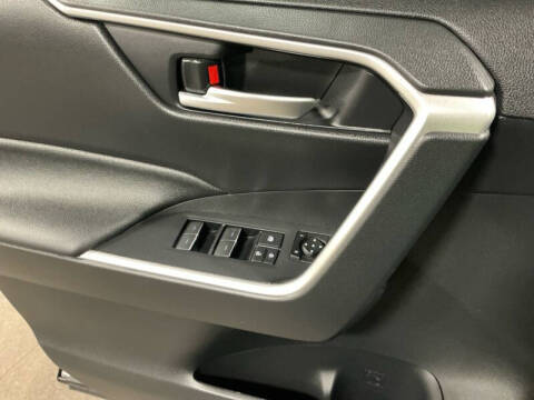 2024 Toyota RAV4 Prime SE