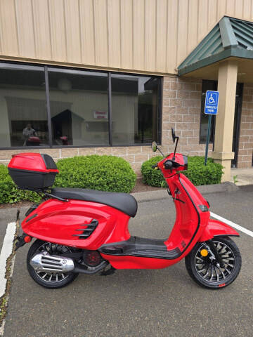 2025 Ice Bear Classic 150cc Scooter