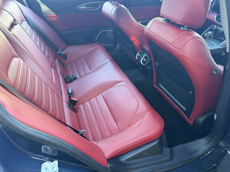 2019 Alfa Romeo Giulia Ti Sport