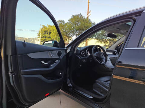 2019 Mercedes-Benz GLC GLC 300